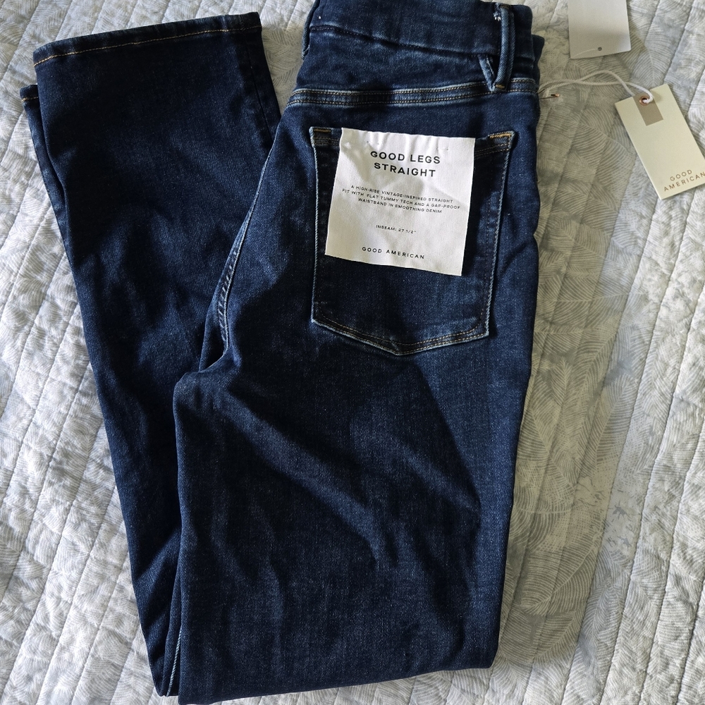 Good American Women's Dark Blue Straight Leg Jeans. NEW With Tags